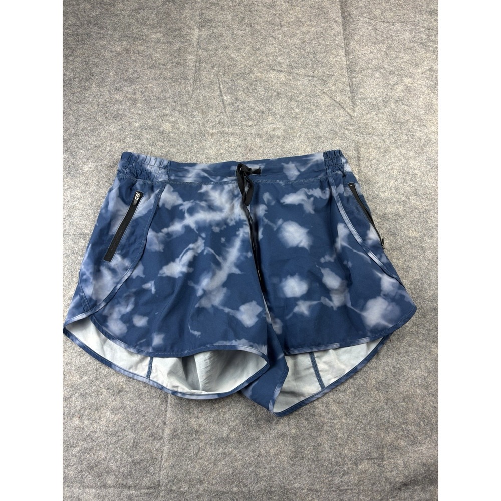 Zyia Shorts Size XL Zipper Pocket Blue Cumulus Clouds Comfort Waist Pull On